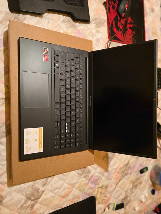 ASUS VivoBook Go 15 | DDR5, Wi-Fi 6, NVMe, Ryzen 3,IPS Екран |Като нов