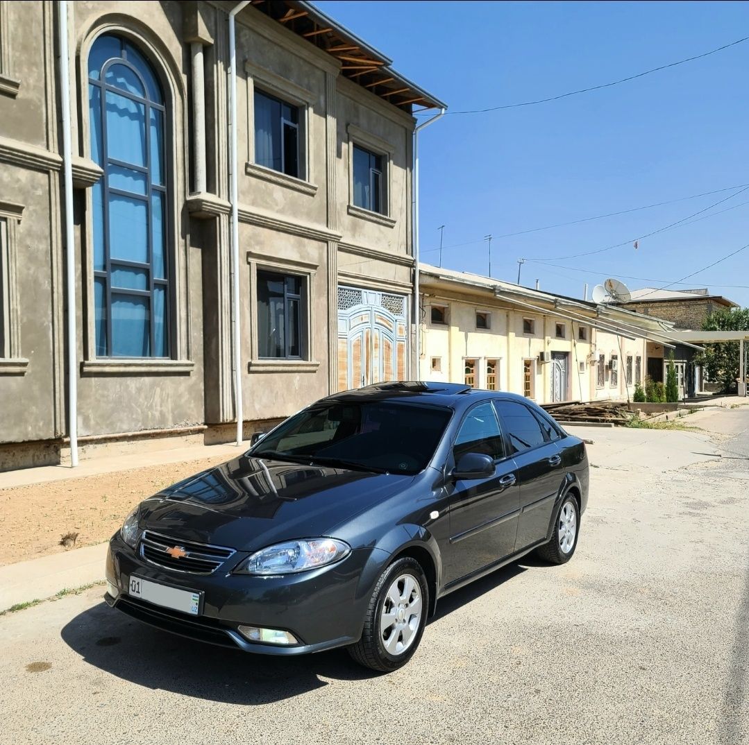 Срочно продаётся Gentra автомат