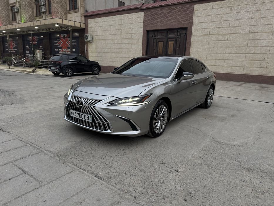 LEXUS ES 300  гибрид