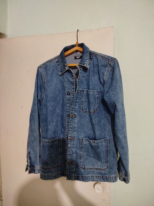 Продам джинсовые куртки.