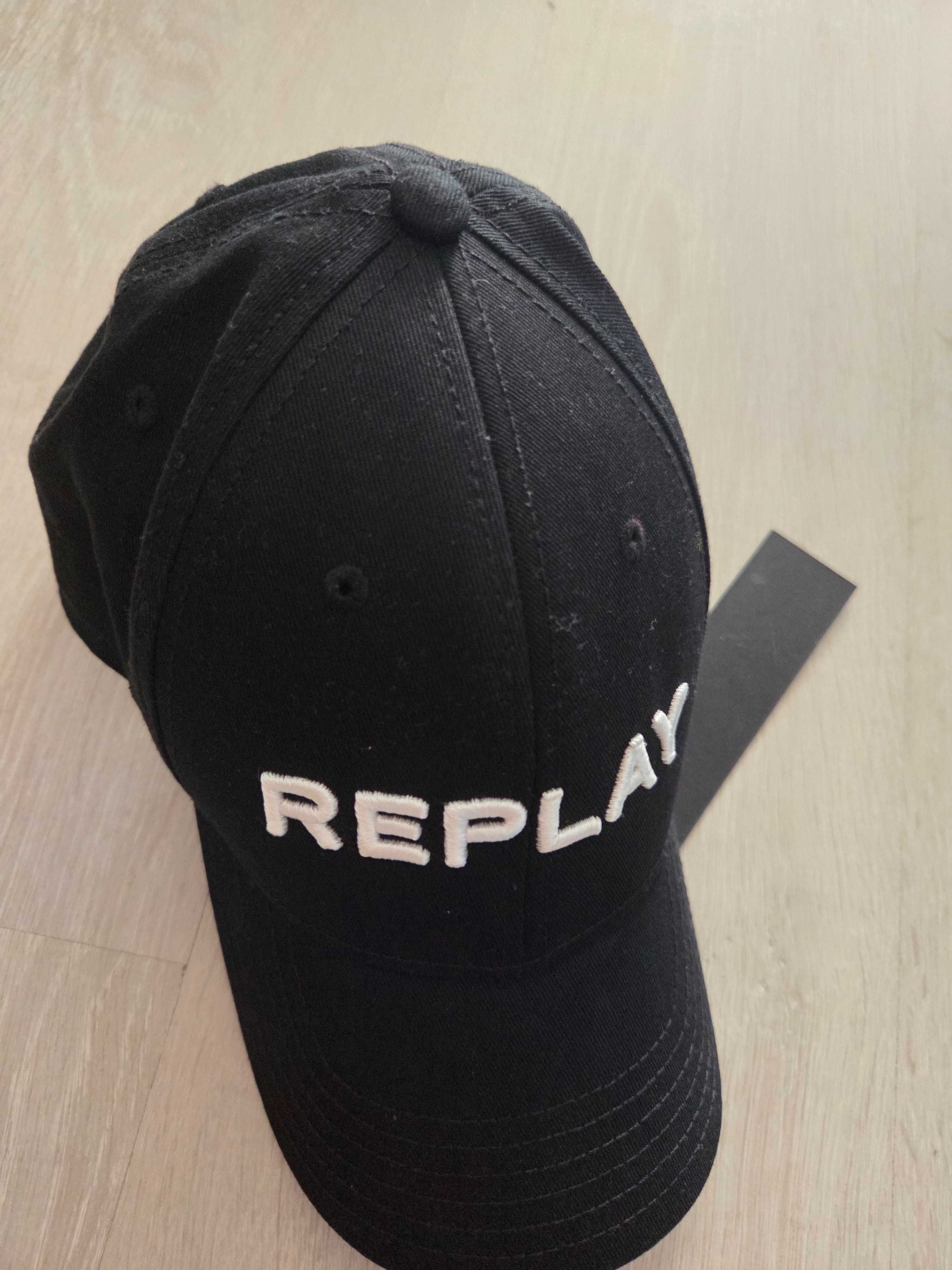 Шапка с козирка  Replay
