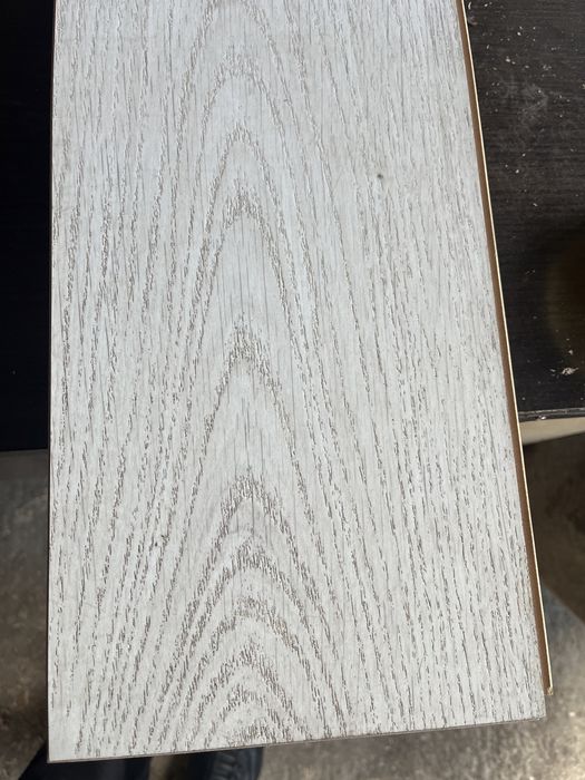 Продам ламинат 25 кв