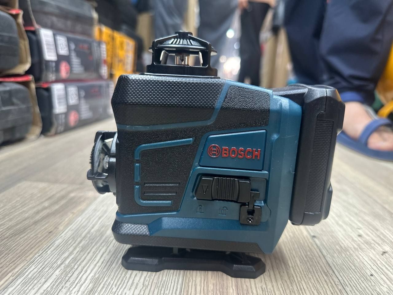Лазерный уровень DeWalt Makita