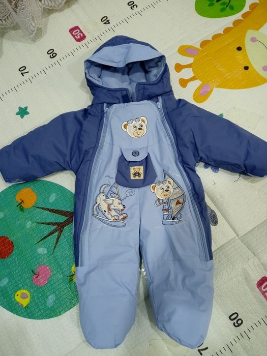 Продам детские вещи.