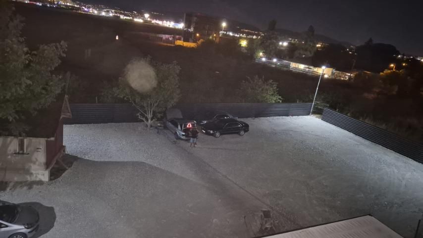 Дава се под наем Парцел в София, Република 2 - 850 кв.м за 800 € - Снимка #2