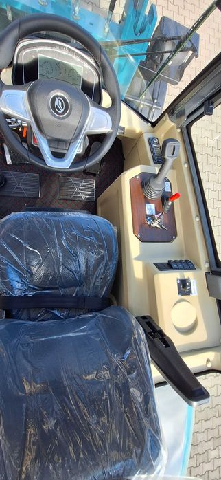 Incarcator frontal articulat  nou 1,6T, Kamex k1600; 15800 euro + TVA