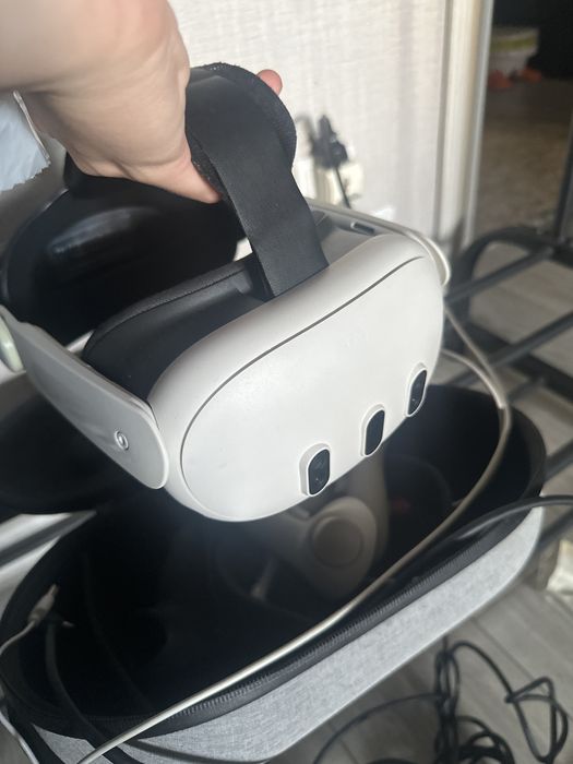 Срочно продаю VR quest 3 128GB в отличном состоянии