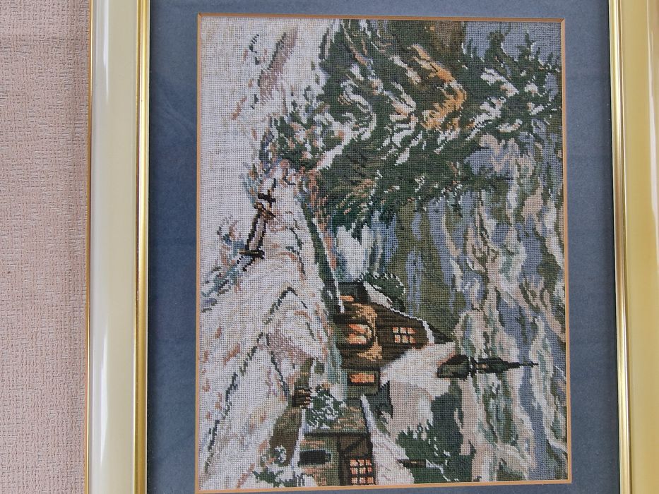 Goblen biserica din pădure