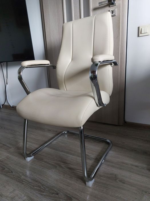 Scaun Kring Sidney, piele ecologica, bej deschis