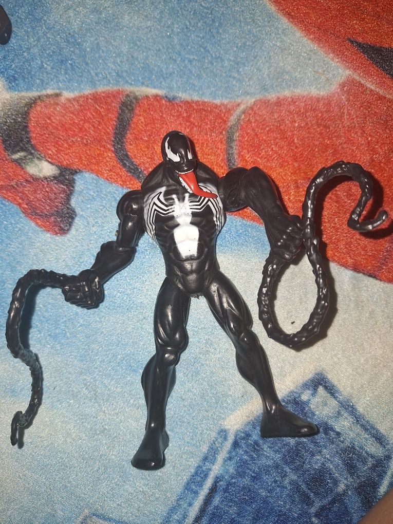 Supereroi figurine Marvel și Ben 10