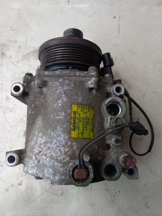 Компресор Mitsubishi Outlander 2.0i