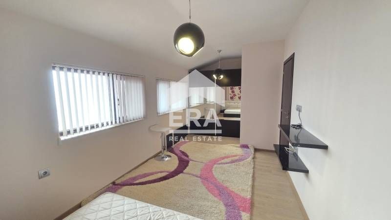 Просторен тристаен апартамент, тип Мезонет под наем, град Аксаково