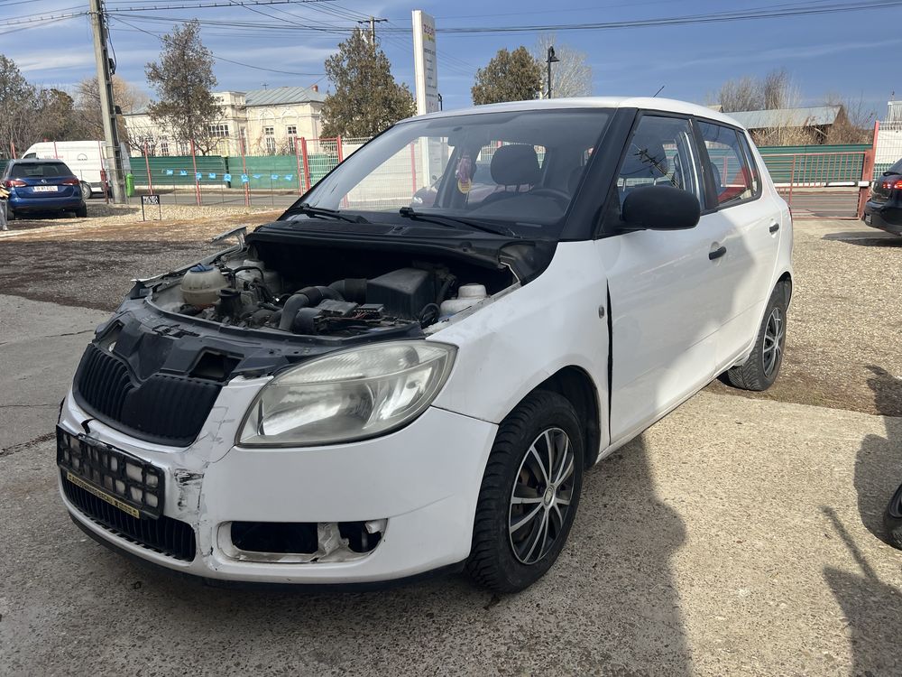 Dezmembrez Skoda Fabia 2 2007-2014