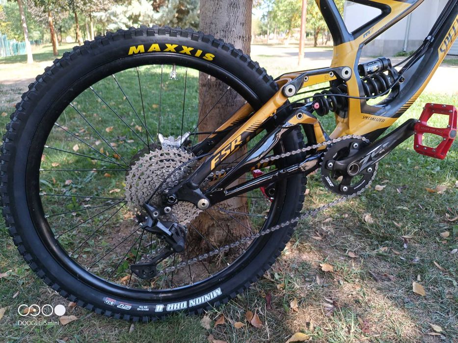 SPECIALIZED DEMO 8 26"DH,колело MTB спускане,Downhill,планин велосипед