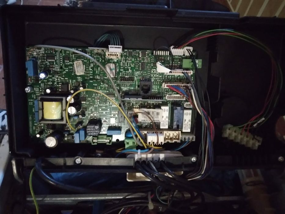 Întrerupator si plăci Ariston