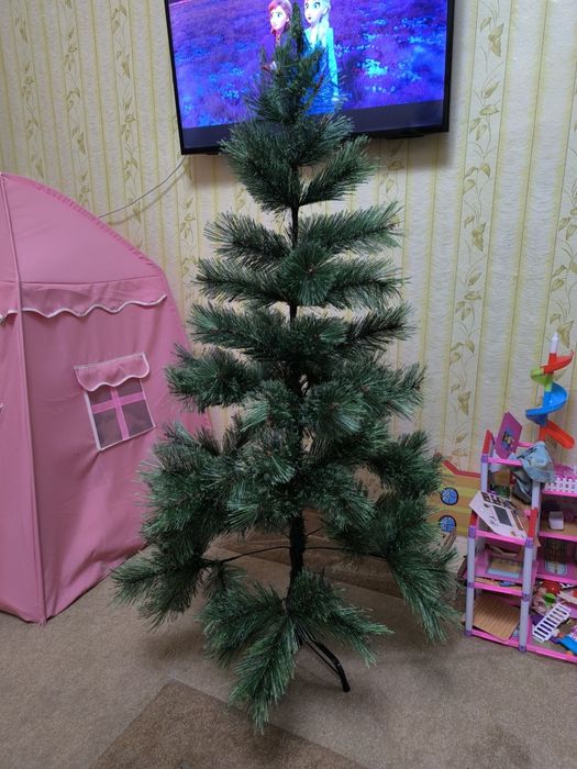 Продам ёлку 140 см