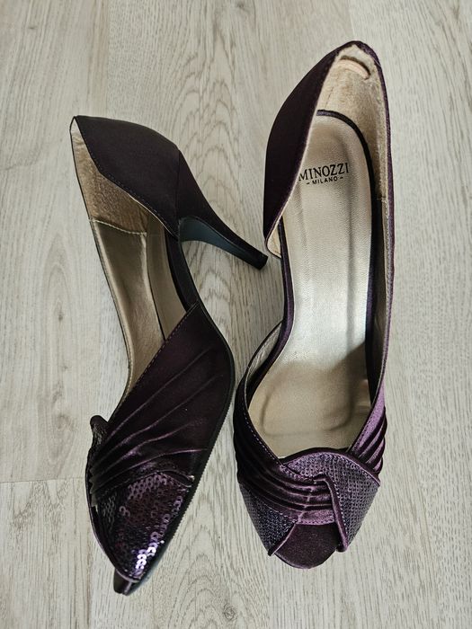 Vand pantofi de ocazie, marime 39, toc 7 cm,noi