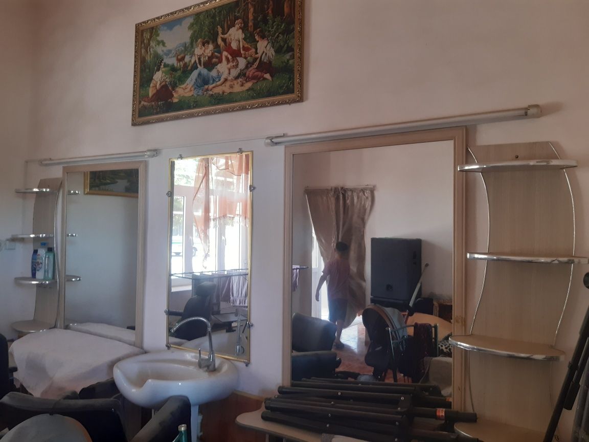 Salonda ishlatish uchun komplekt mebel