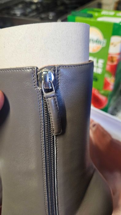 Cizme Amina Muaddi AMUD-WZ369 gri