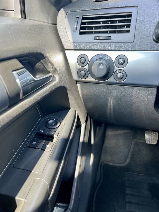 Opel Astra 1.7 Diesel 2007, pachet Cosmo, Xenon