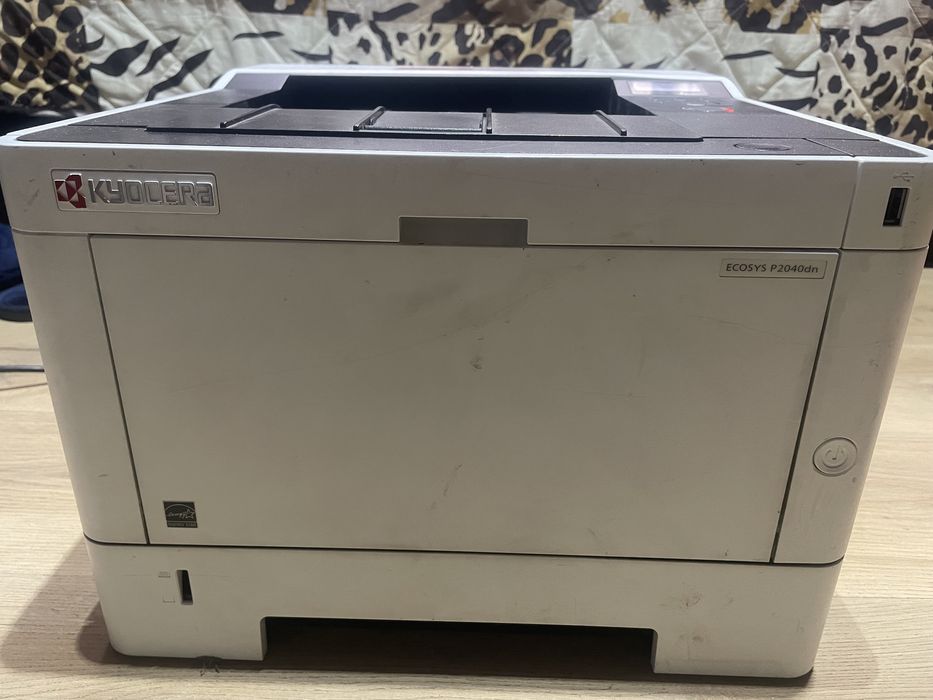 Лазерен принтер Kyocera p2040dn за части