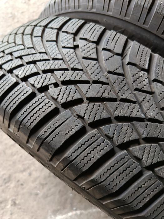 Зимни гуми -17цола -215/65-1бр.-75лв."BRIDGESTONE"