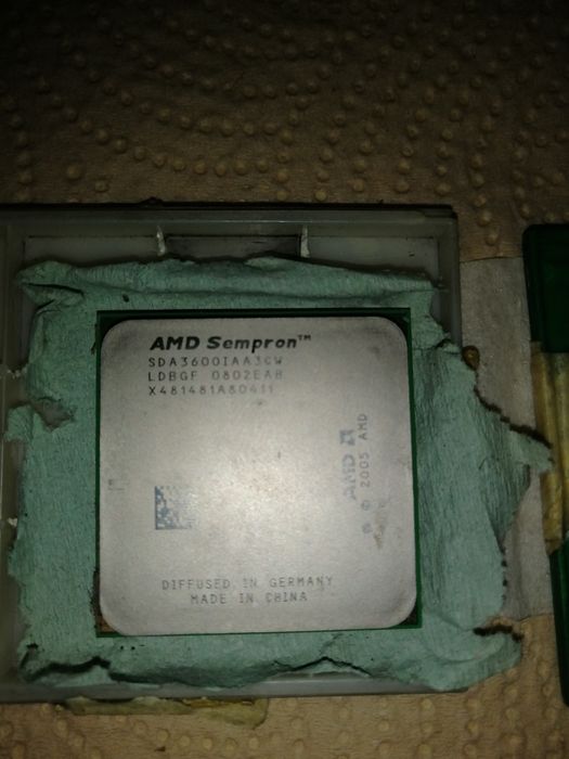 Procesoare AMD SEMPRON AM2/754