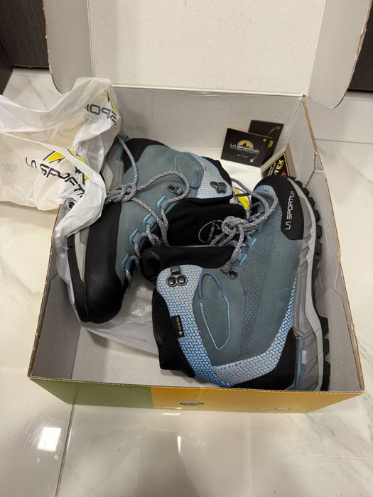 Туристически обувки La Sportiva