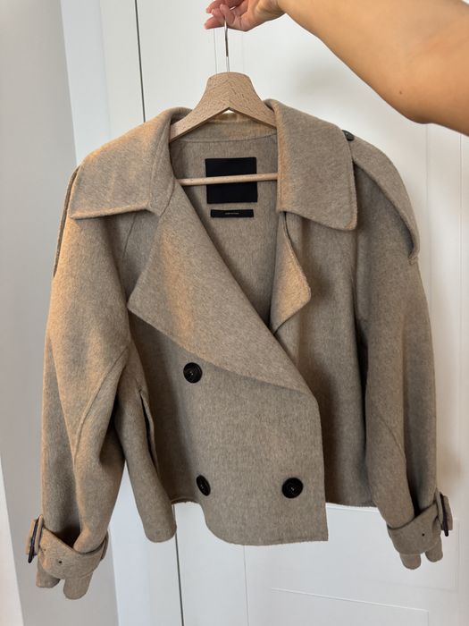 Зимно късо яке Massimo Dutti