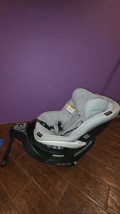 Scaun auto pentru copii BeSafe Izi Turn I-size