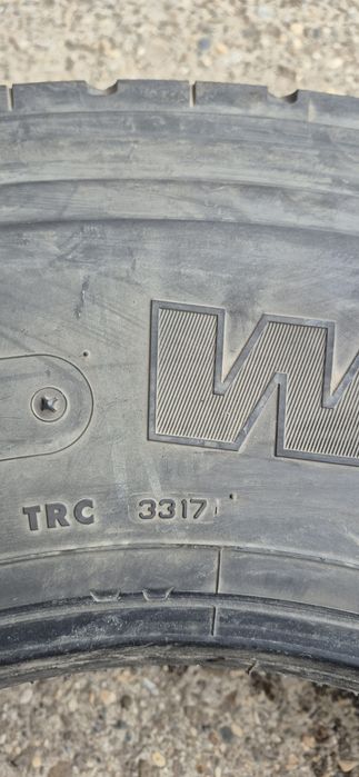 8 anvelope iarna Bridgestone 295/80/22,5.Pretul este pe bucata