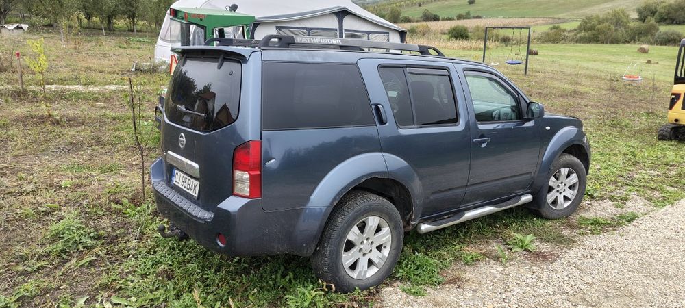 Vând Jeep Nissan