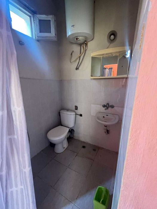 Дава се под наем Едностаен апартамент в Бургас, Център - 22 кв.м за 175 € - Снимка #4