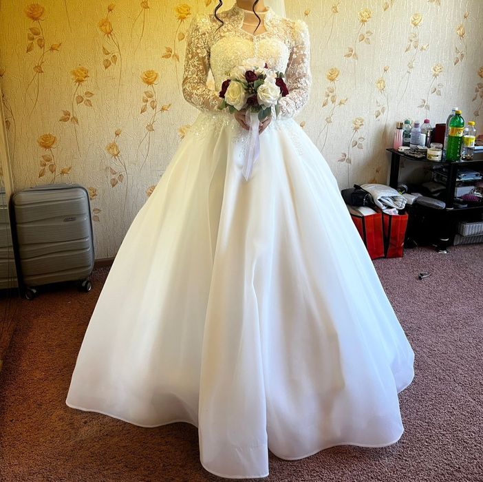 Продам свадебное платье