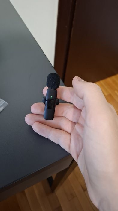 Комплект 2 безжични микрофона.