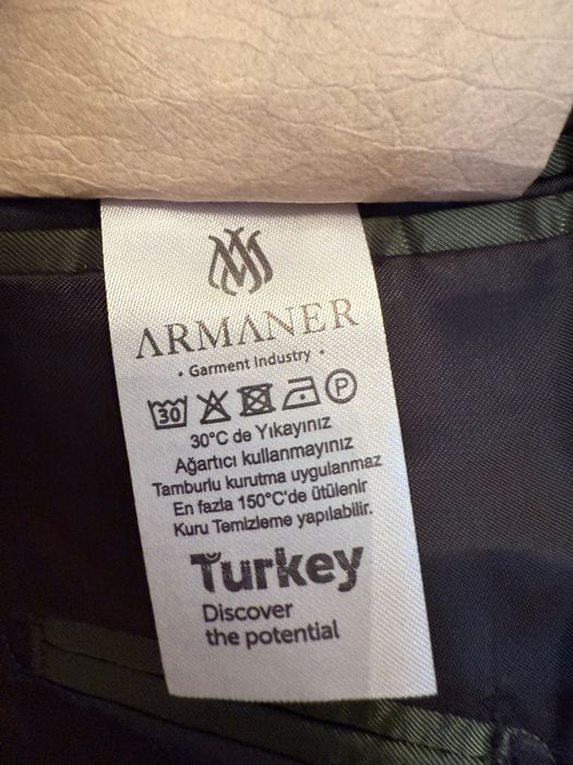 Продам Турецкий костьюм размер 48