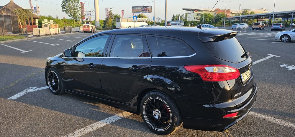 Ford Focus combi pachet sport
