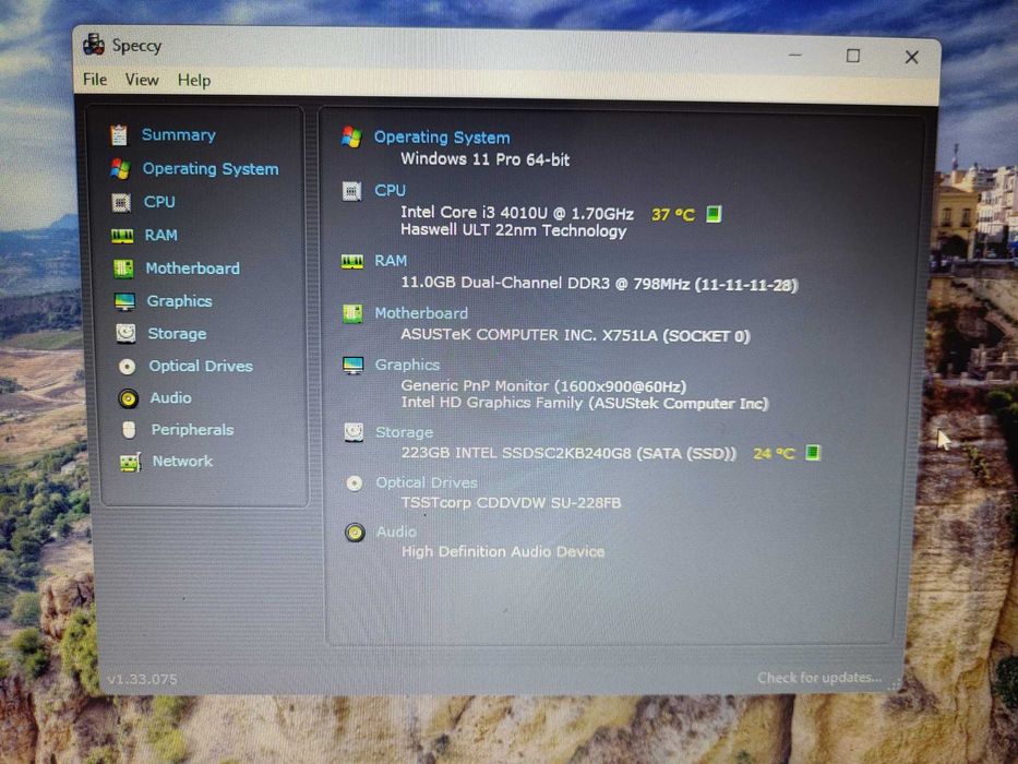 ASUS 17.3" X751 Intel Core i3-4010U 1.7G Laptop 12 GB DDR3L 240 GB SSD
