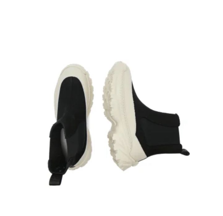 Спортни Боти Hugo