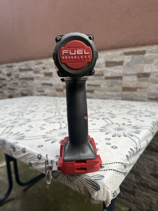 Акумулаторен гайковерт ударен MILWAUKEE M18 FIW2F12-0X