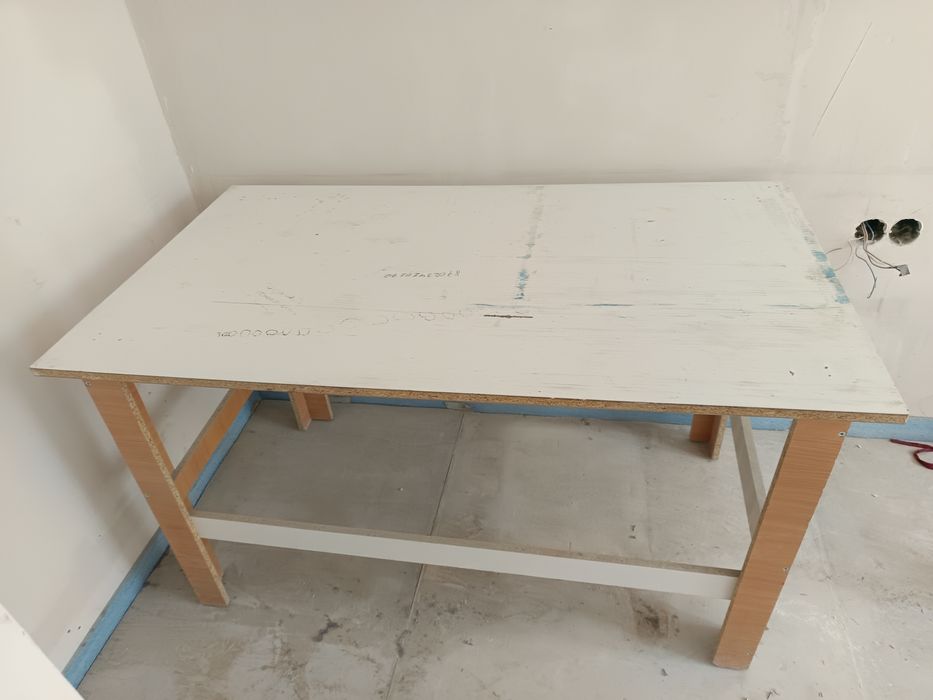 продам временный стол для рабочих