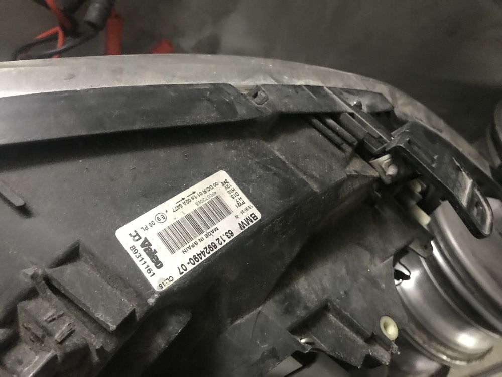 Десен фар за bmw e87,e 8x ксенонов