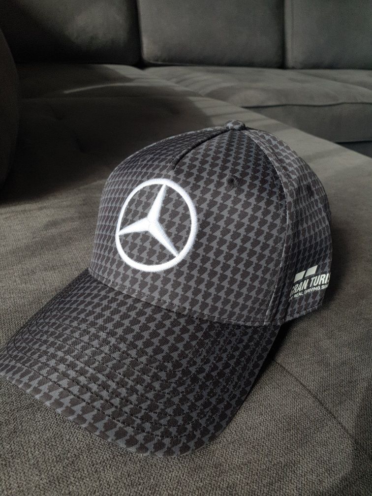 Шапка АMG F1 Team