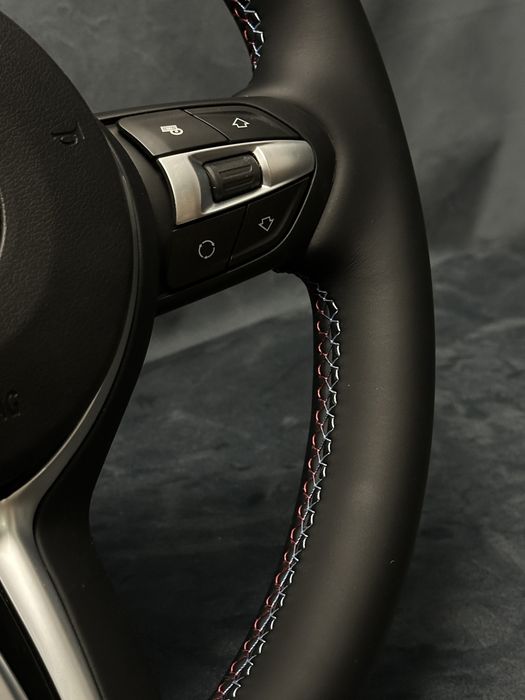 Volan M BMW F style compatibil cu seria E