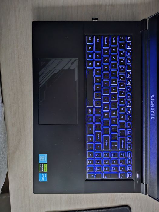 Laptop Gaming Gigabyte G7 RTX 4060