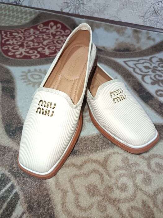 Kuzgi kiyish uchun oyoq kiyim