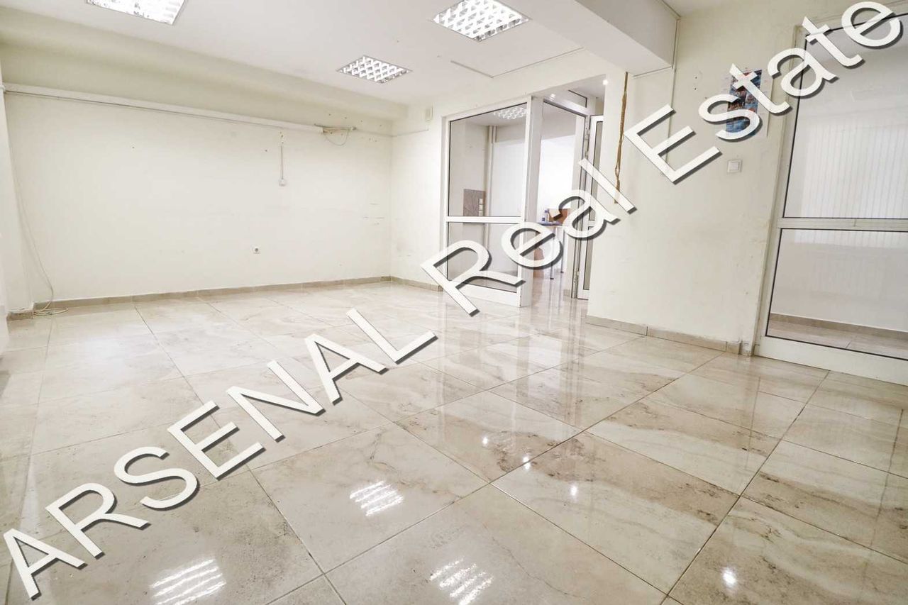 Дава се под наем Офис в София, Център - 200 кв.м за 1100 € - Снимка #6