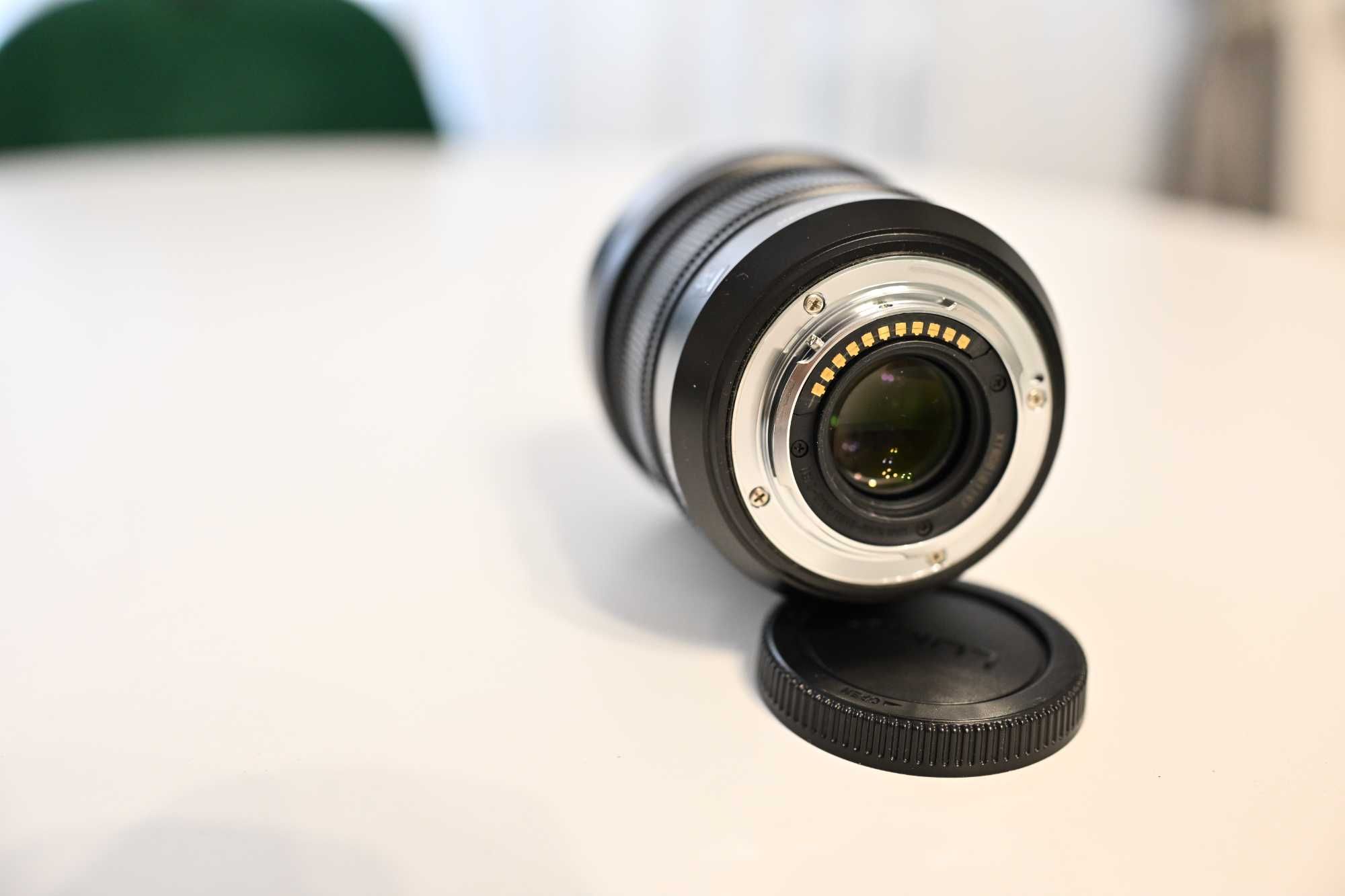 Vand Panasonic GH5+ Obiectiv Leica 12mm F1.4 + Baterii 2500 LEI