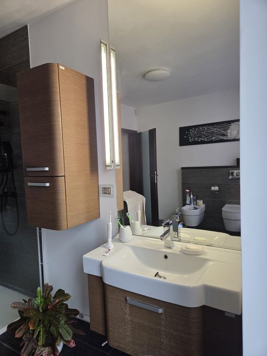 Mobilier baie  cu baterie