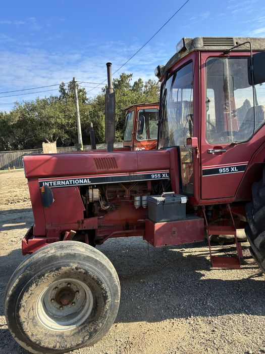 Tractor international 90cp motor in 6 cilindri